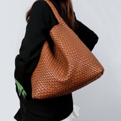 Custom Woven Shoulder Bag Set Women Fashion Casual Soft Texture Handbag with Detachable Pouch ODM