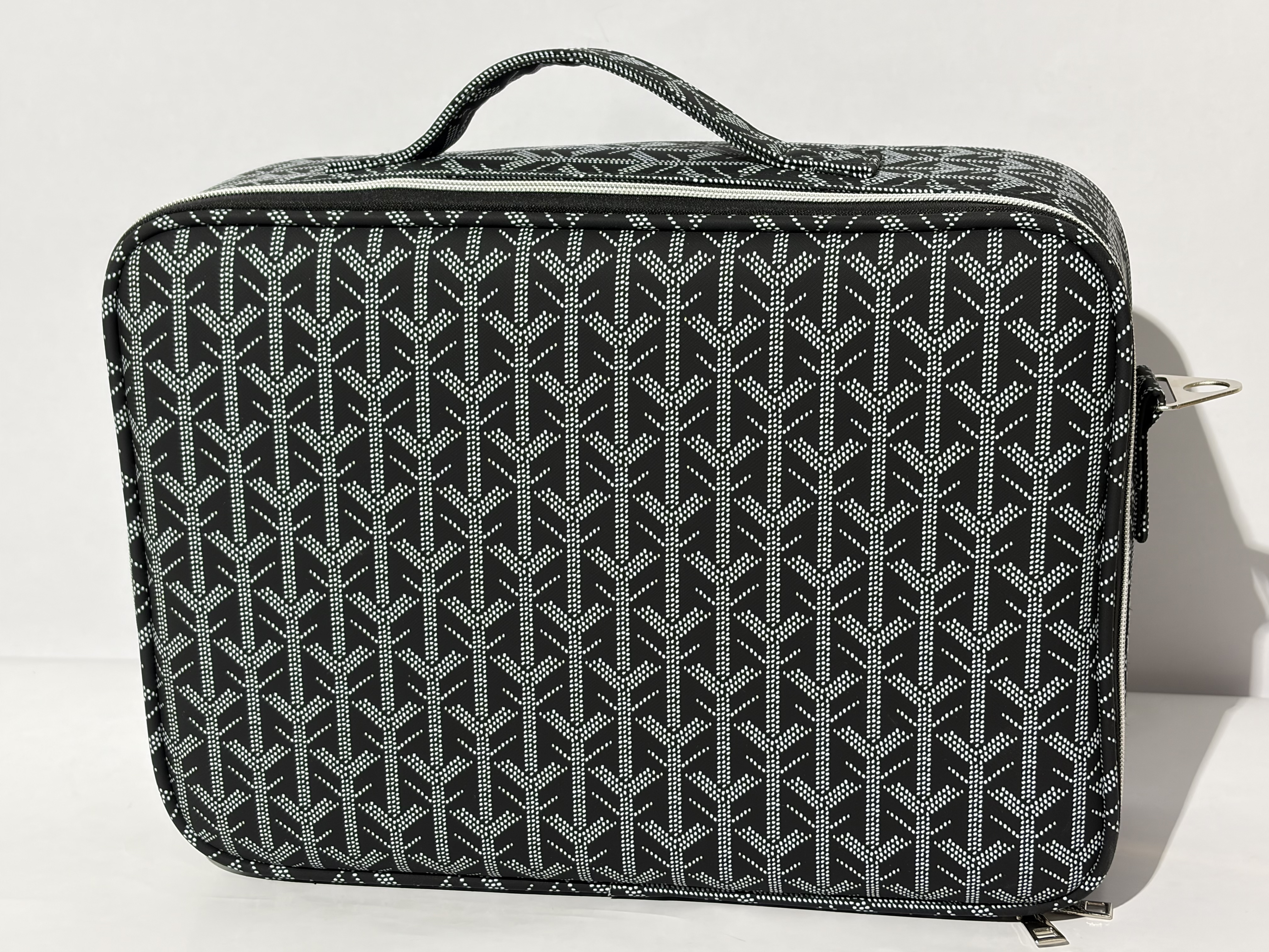 TechShield Pro LED Cosmetic Case – Food-Grade Silicone, Waterproof & Scratch-Resistant