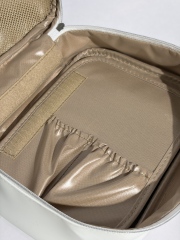 Advanced Tech Waterproof Silicone Makeup Bag – Food-Grade Cosmetic Pouch with Wipeable Lining