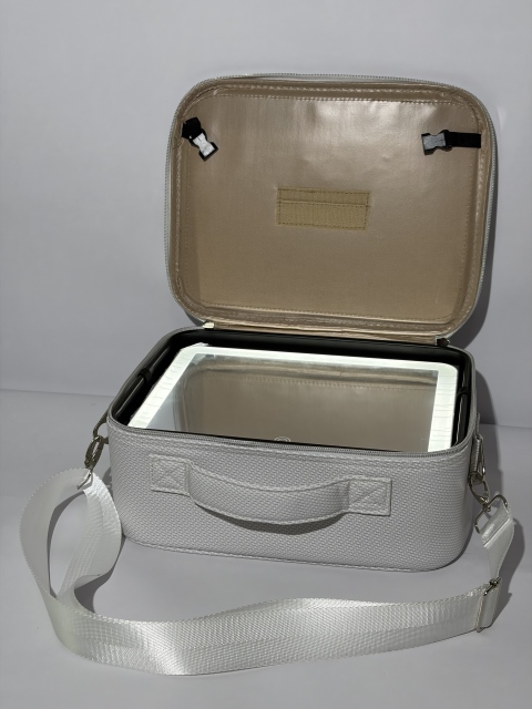 2026 New Travel Makeup Case with 3-Color LED Mirror | Food-Grade Silicone Waterproof Cosmetic Organizer