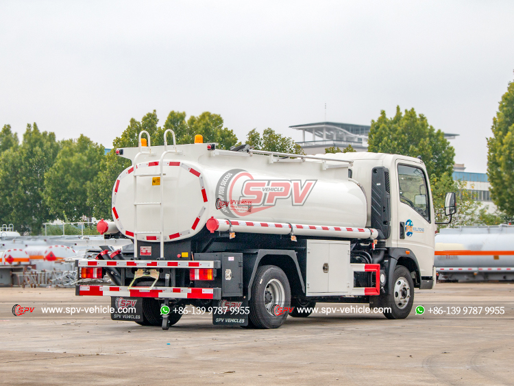 Howo RHD Diesel Storage Tank Truck-Rear Right