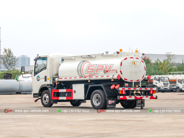 HOWO 4x2 Refueling Truck