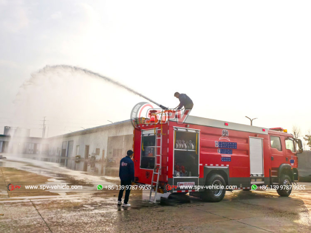 HOWO 4x2 Fire Fighting Truck