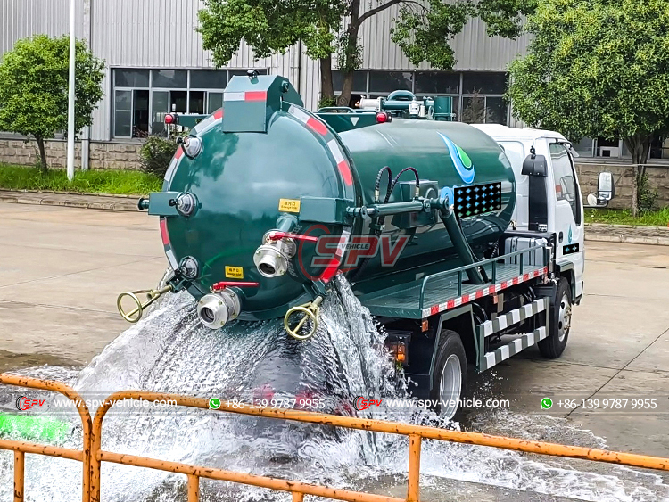 ISUZU 4,000L Sewage Collection Truck