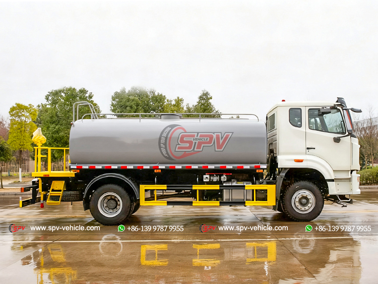 Sinotruk NX 4x2 Water Spray Truck