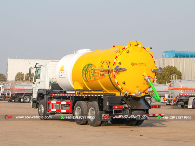 SINOTRUK 20,000L Sludge Vacuum Truck