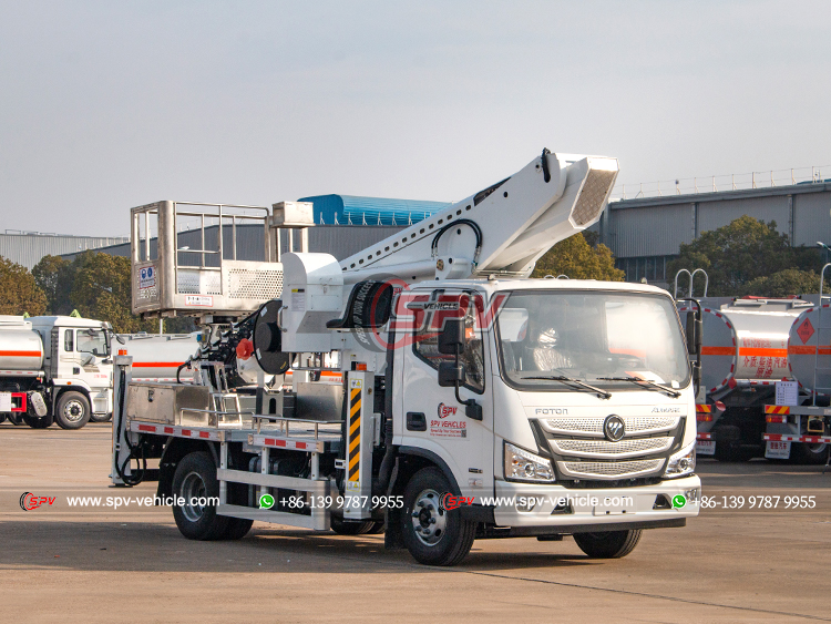 FOTON 32M Aerial Working Truck - Front Right