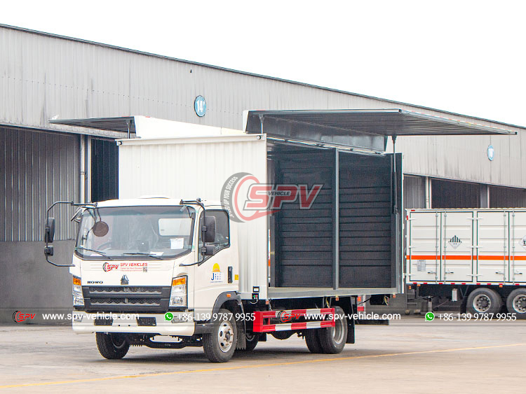 HOWO 5 Tons Wing Van Truck - Left Front
