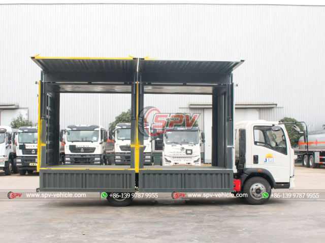 HOWO 4x2 Wing Truck