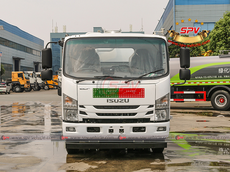 6,000 Litres Sewer Vacuum Truck ISUZU To PNG - Front