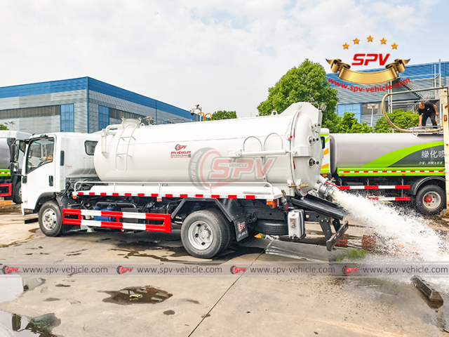ISUZU 6,000L Sewage Disposal Truck