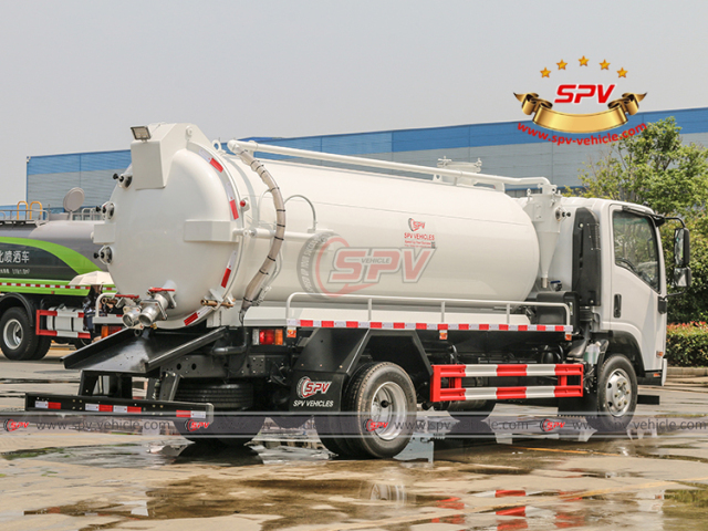 ISUZU 6,000L Sewage Disposal Truck