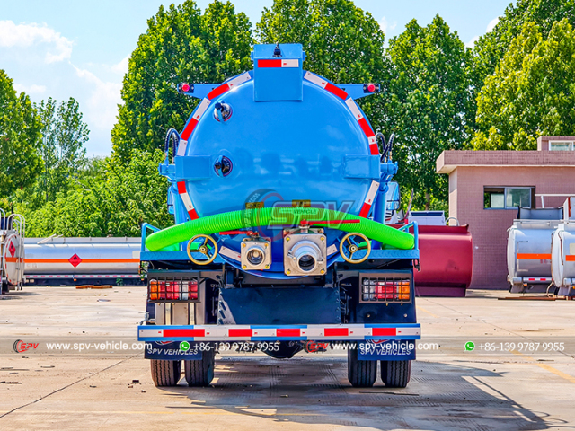 ISUZU 4,000L Sewage Suction Truck