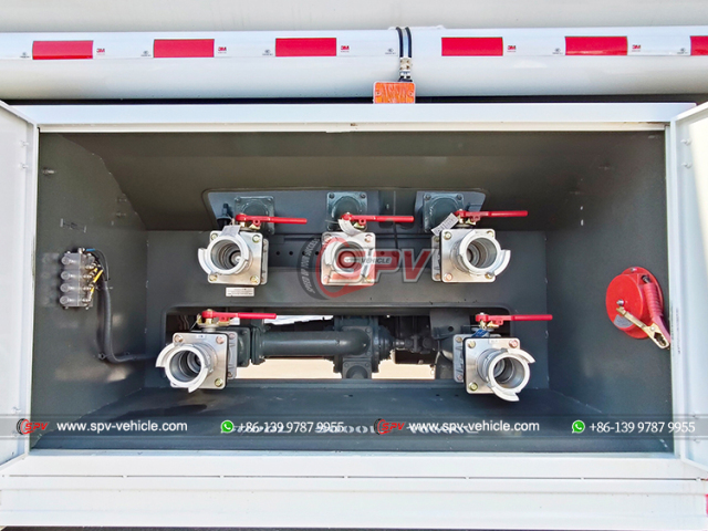 HOWO 6x4 Fuel Transport Truck