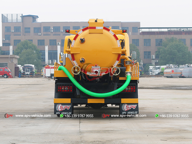 JMC 2,000L Vacuum Pump Truck