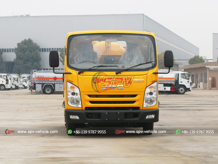 JMC 2,000L Vacuum Pump Truck