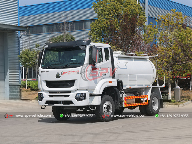 HOWO 7,000L Toilet Cleaning Truck