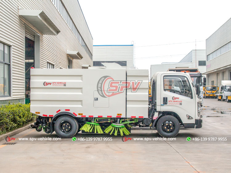 JMC Street Waste Disposal Truck - Right