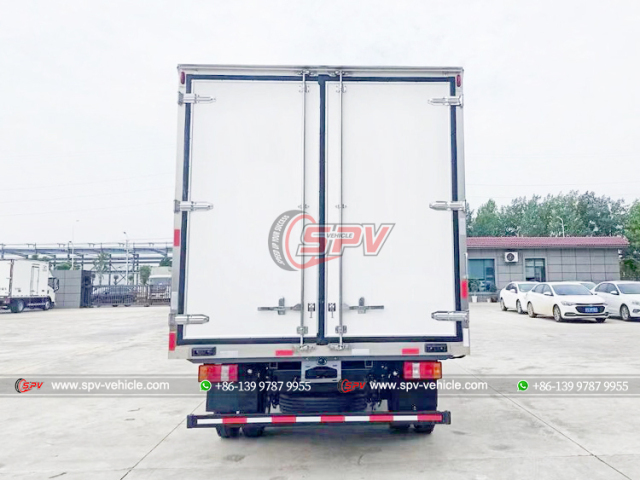 HOWO 4 Tons Reefer Van Truck