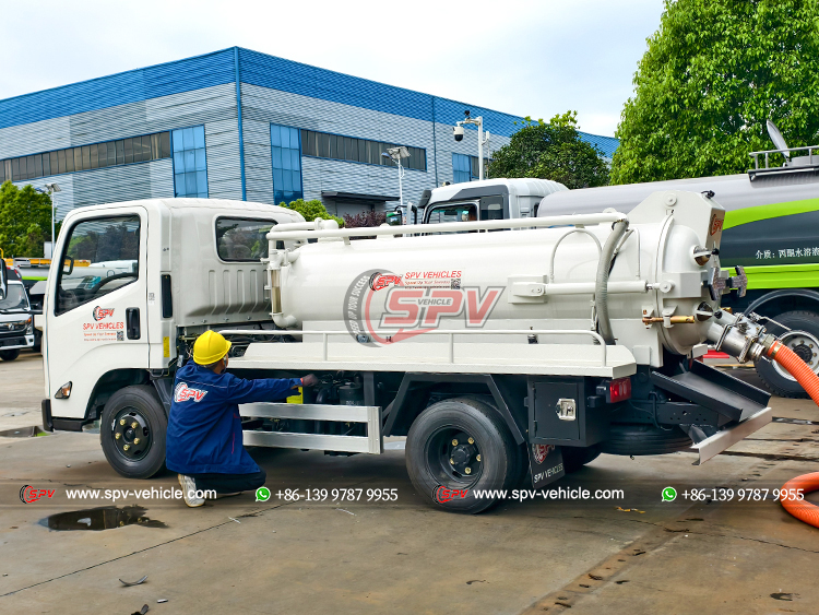 1,000 Litres Sewage Vacuum Truck to Maldives in Feb 2026