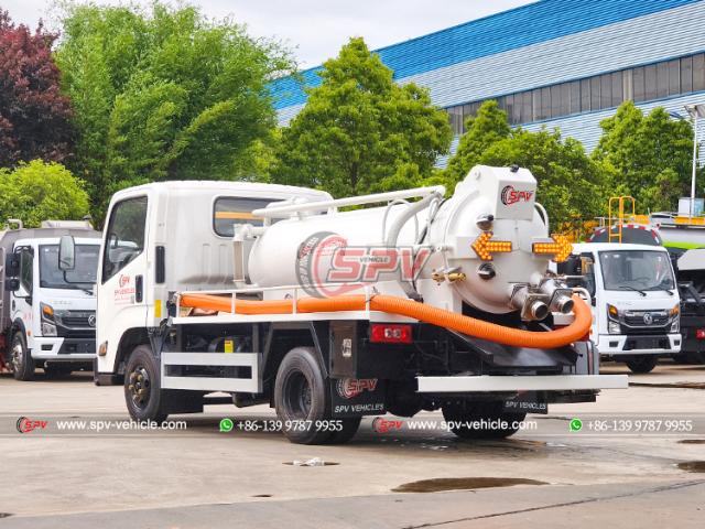 JMC 1,000L Cesspool Disposal Truck