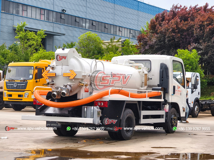 JMC 1,000L Cesspool Disposal Truck