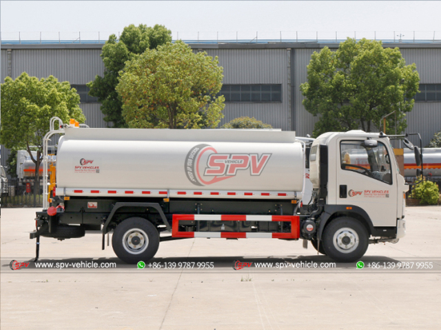 HOWO 8,000L Fuel Bowser Truck