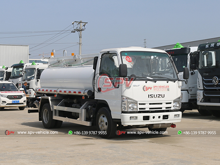 ISUZU 100P Diesel Transport Truck - Front Right
