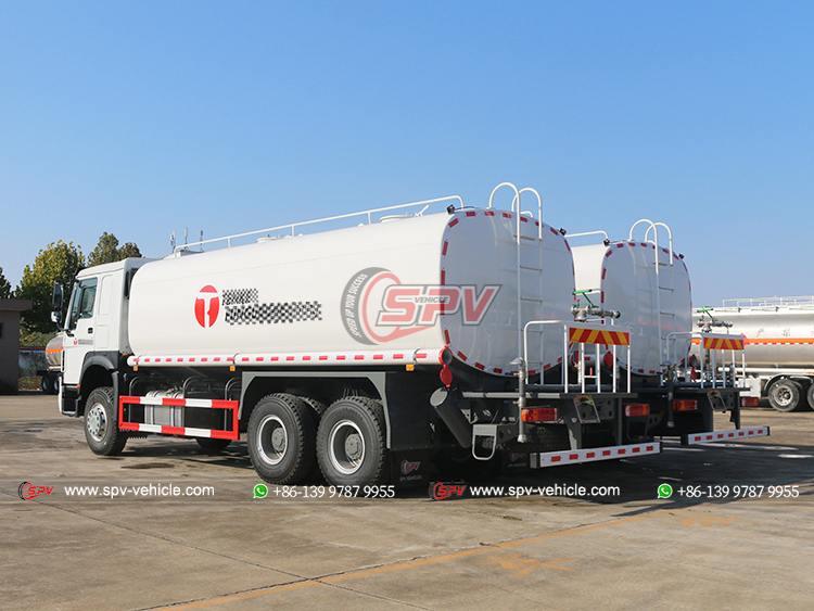 Sinotruk 25,000 Liters Water Spraying Truck - Rear Left