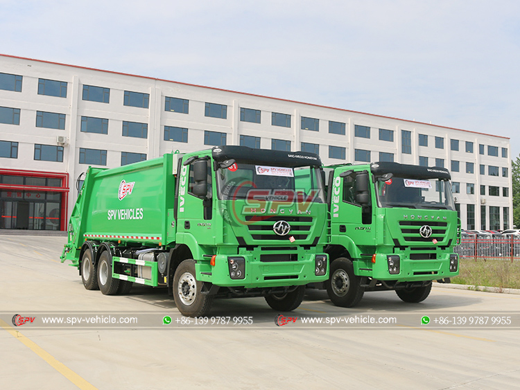 IEVCO Municipal Solid Waste Collection Truck - Front Right 