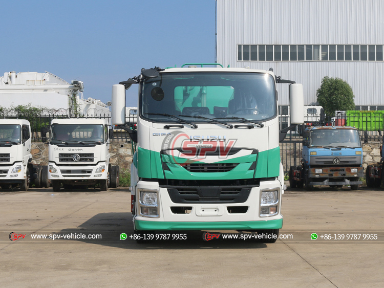 ISUZU 10,000L Septic Pump Truck - Front
