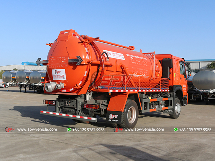 SINOTRUK 12,000L Catch Basin Cleaner Truck - Rear Right