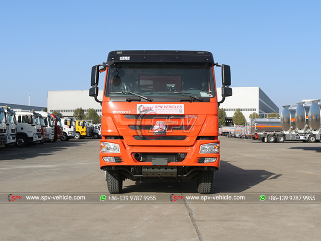 SINOTRUK 12,000L Slurry Vacuum Truck