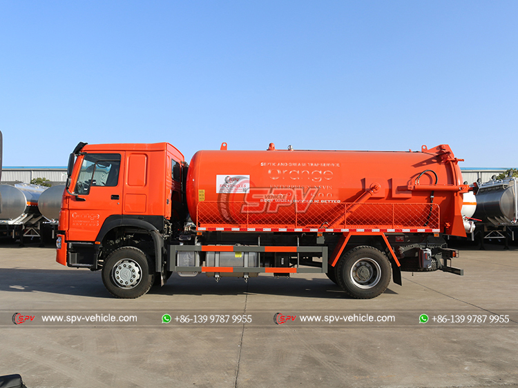 SINOTRUK 12,000L Slurry Vacuum Truck
