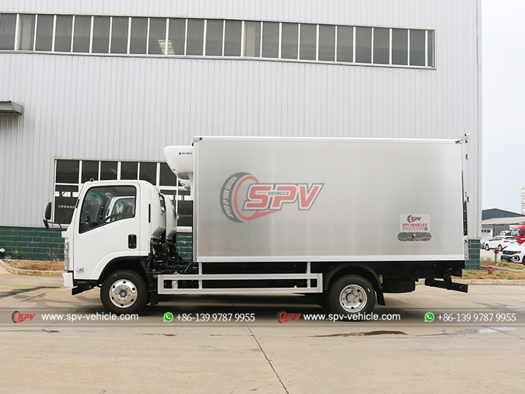ISUZU 4x2 Cooling Room Truck