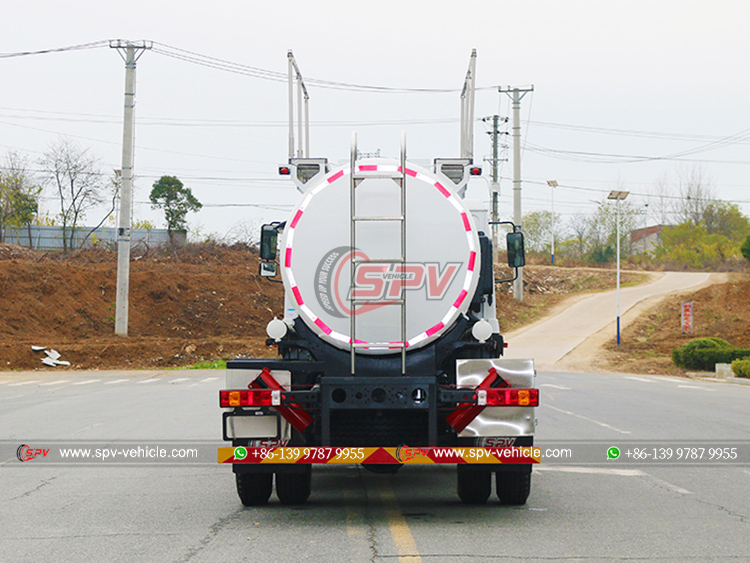 SINOTRUK 10,000L Chemical Distribution Truck - Rear