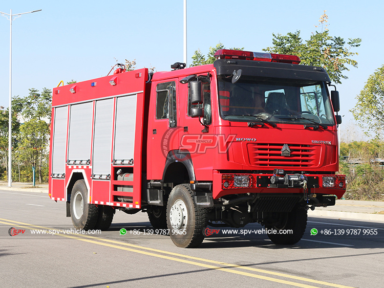 SINOTRUK 5 CBM 4x4 Fire Reponse Truck - Front Right