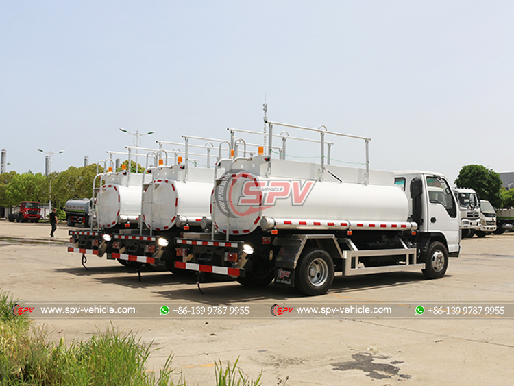 ISUZU 4,000L Stainless Steel Fuel Truck