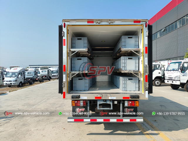 ISUZU 2 Ton Seafood Delivery Truck