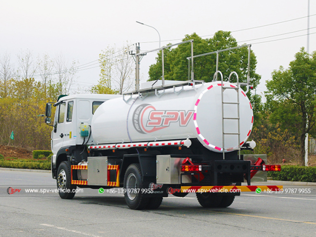 SINOTRUK 10,000L Chemical Tank Truck