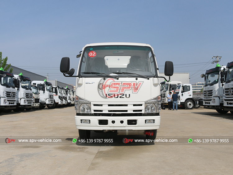ISUZU 4,000L Stainless Steel Fuel Truck