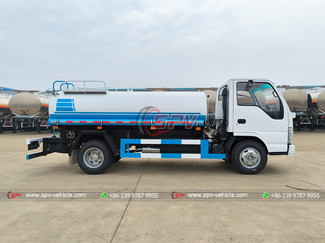 ISUZU 4,000L Potable Water Truck
