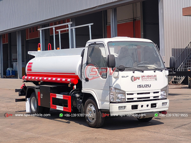 ISUZU 4,000L Fuel Distribution Truck