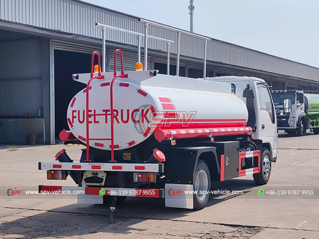ISUZU 4,000L Fuel Distribution Truck