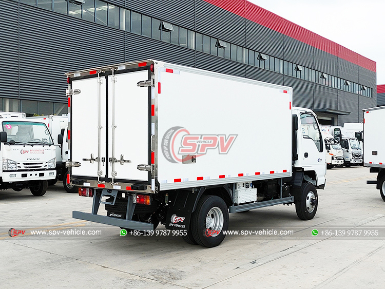ISUZU 2 Ton Seafood Delivery Truck