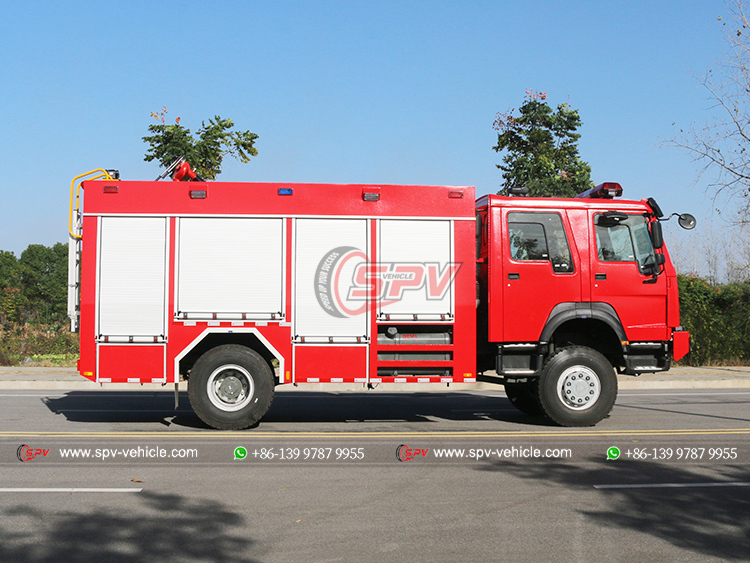 HOWO 5 CBM Off-Road Fire Tender