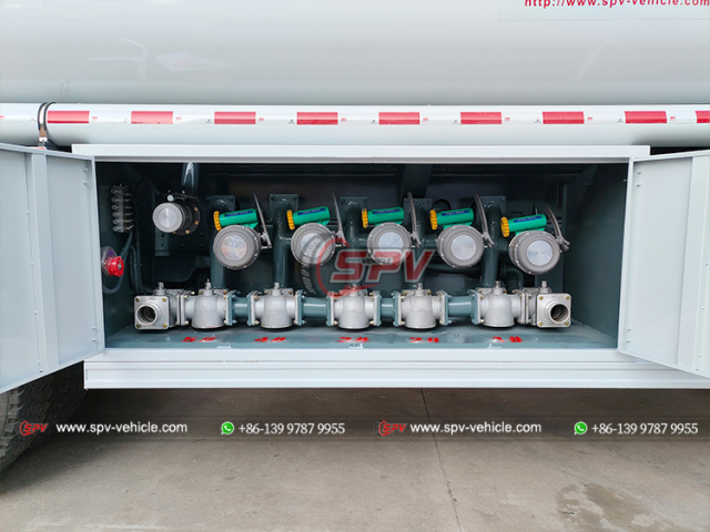 HOWO 22,000L  Fuel Dispensing Truck