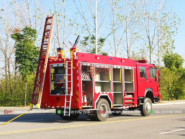 HOWO 5 CBM Off-Road Fire Tender