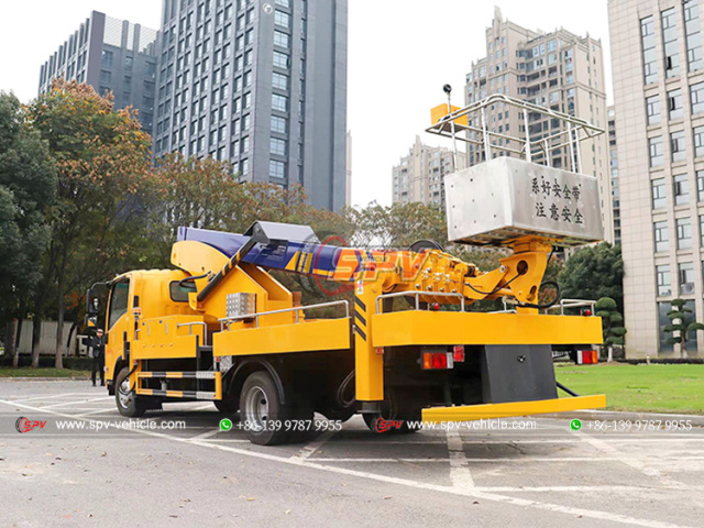 ISUZU 28M Telescopic Boom  Aerial Truck