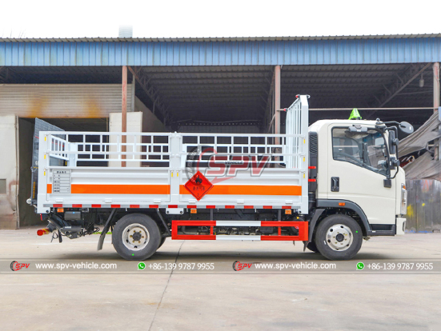 HOWO 4 Ton Gas Cylinder Delivery Truck
